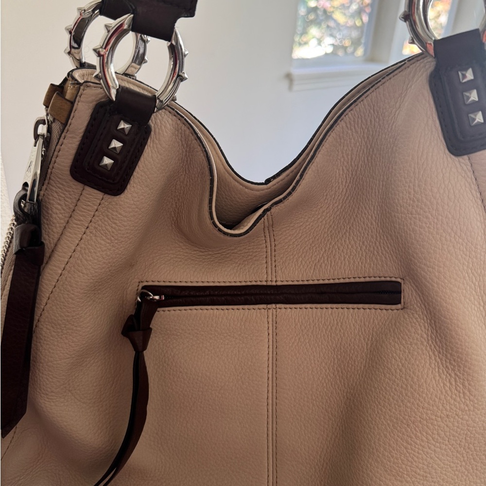 Aimee Kestenberg Sand Pebbled Leather Magnet Top Hobo Shoulder Handbag Purse